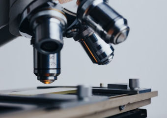 Microscope Copper Surface Glove - Testing Antimicrobial Power